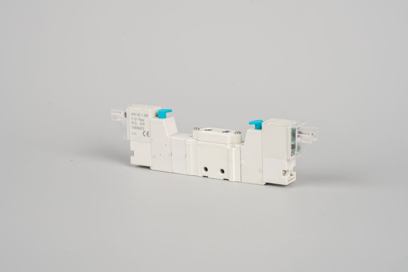 Valvola del solenoide per sistema HVAC